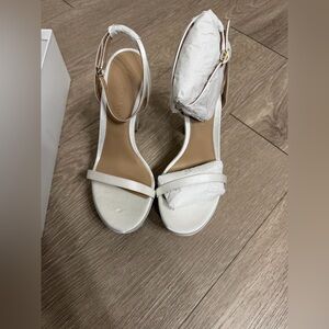 Tamara Mellon White Satin Platform Ankle Strap Heels | EU 38 (US 7.5)